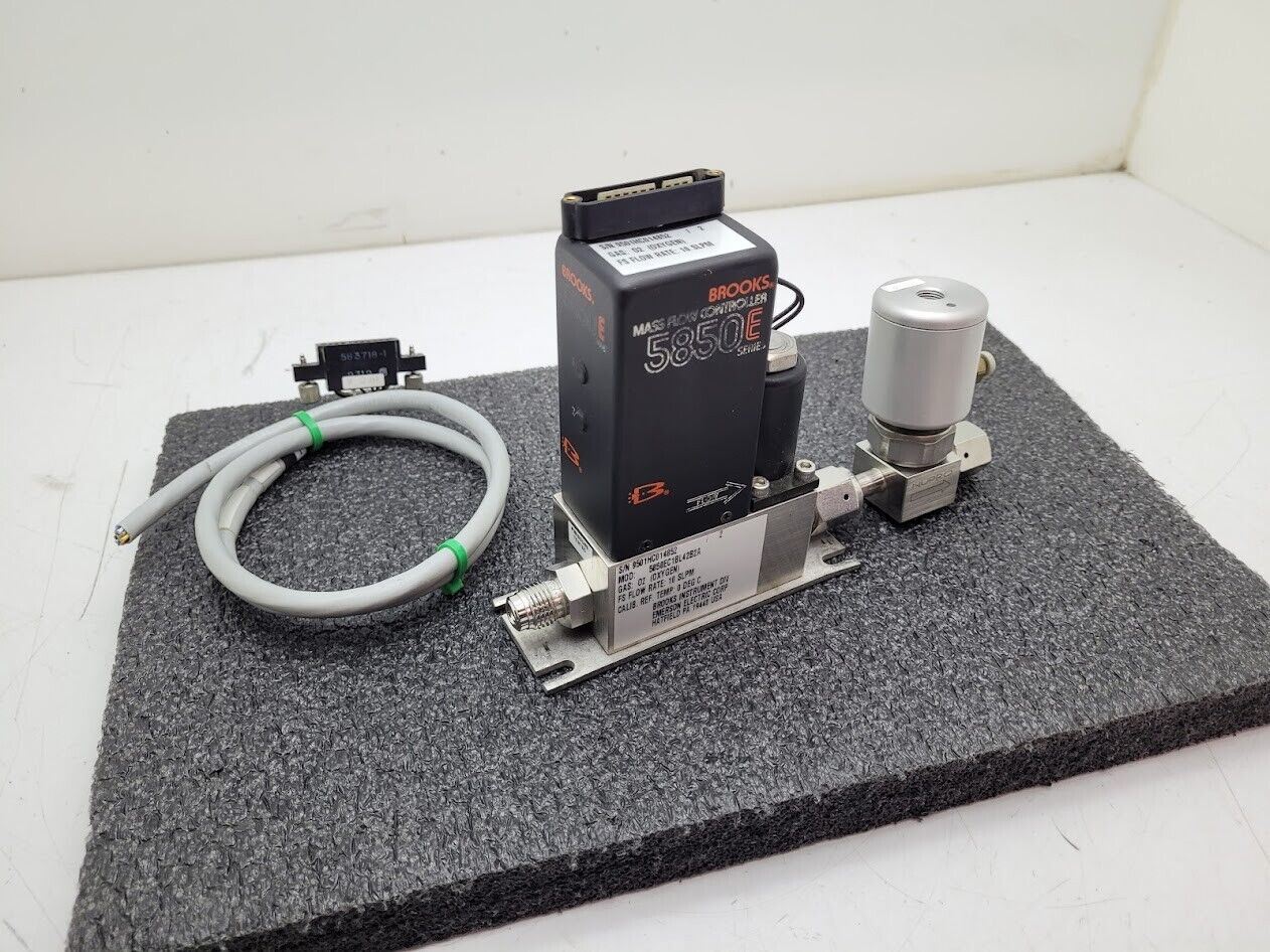 Brooks Instrument 5850E Mass Flow Controller MFC 5850E O2 Oxygen Gas 10 SLPM