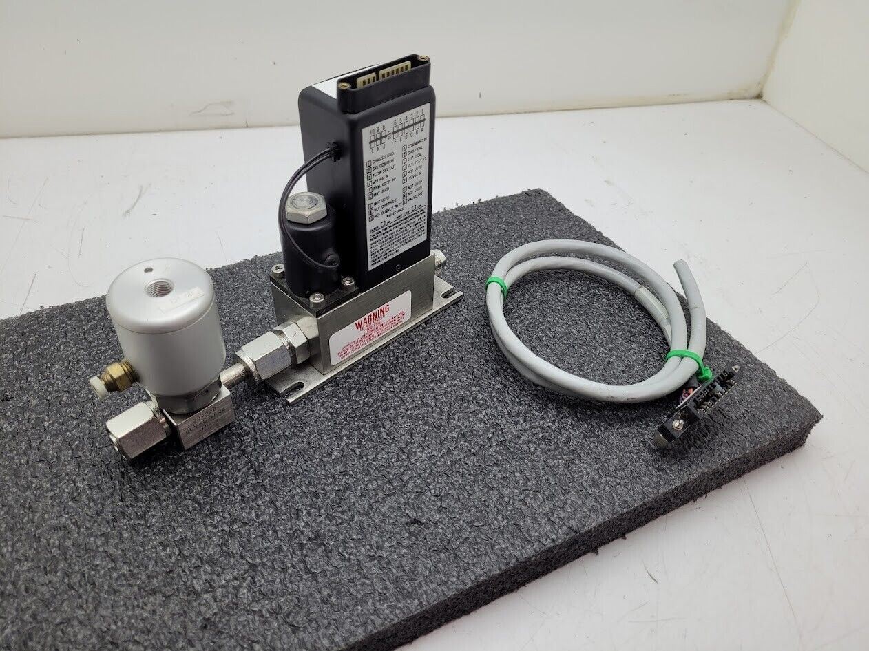 Brooks Instrument 5850E Mass Flow Controller MFC 5850E O2 Oxygen Gas 10 SLPM