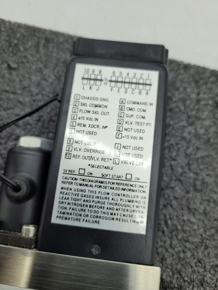 Brooks Instrument 5850E Mass Flow Controller MFC 5850E O2 Oxygen Gas 10 SLPM