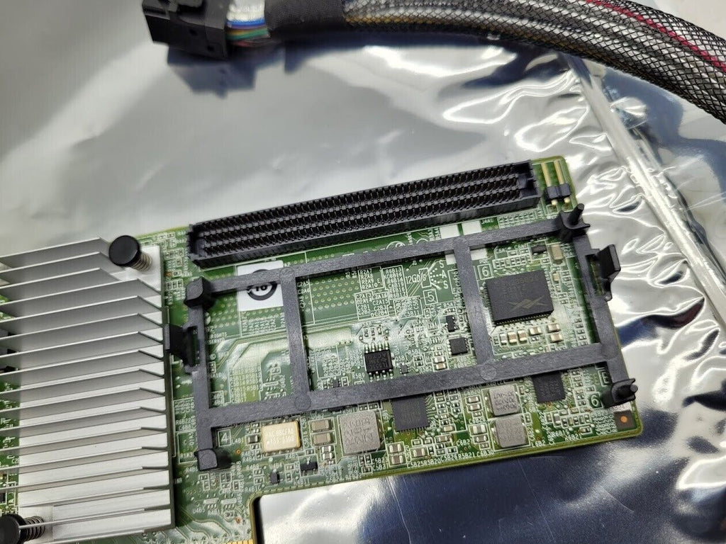 IBM 46C9111 M5210 12Gb/s 8-Port PCIe 3.0 SAS SATA RAID Controller