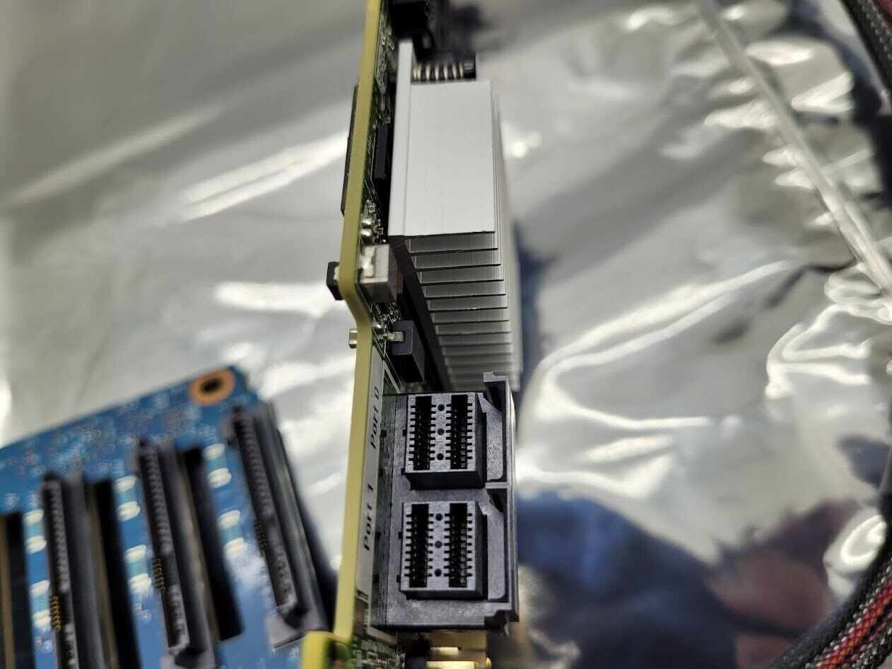 IBM 46C9111 M5210 12Gb/s 8-Port PCIe 3.0 SAS SATA RAID Controller