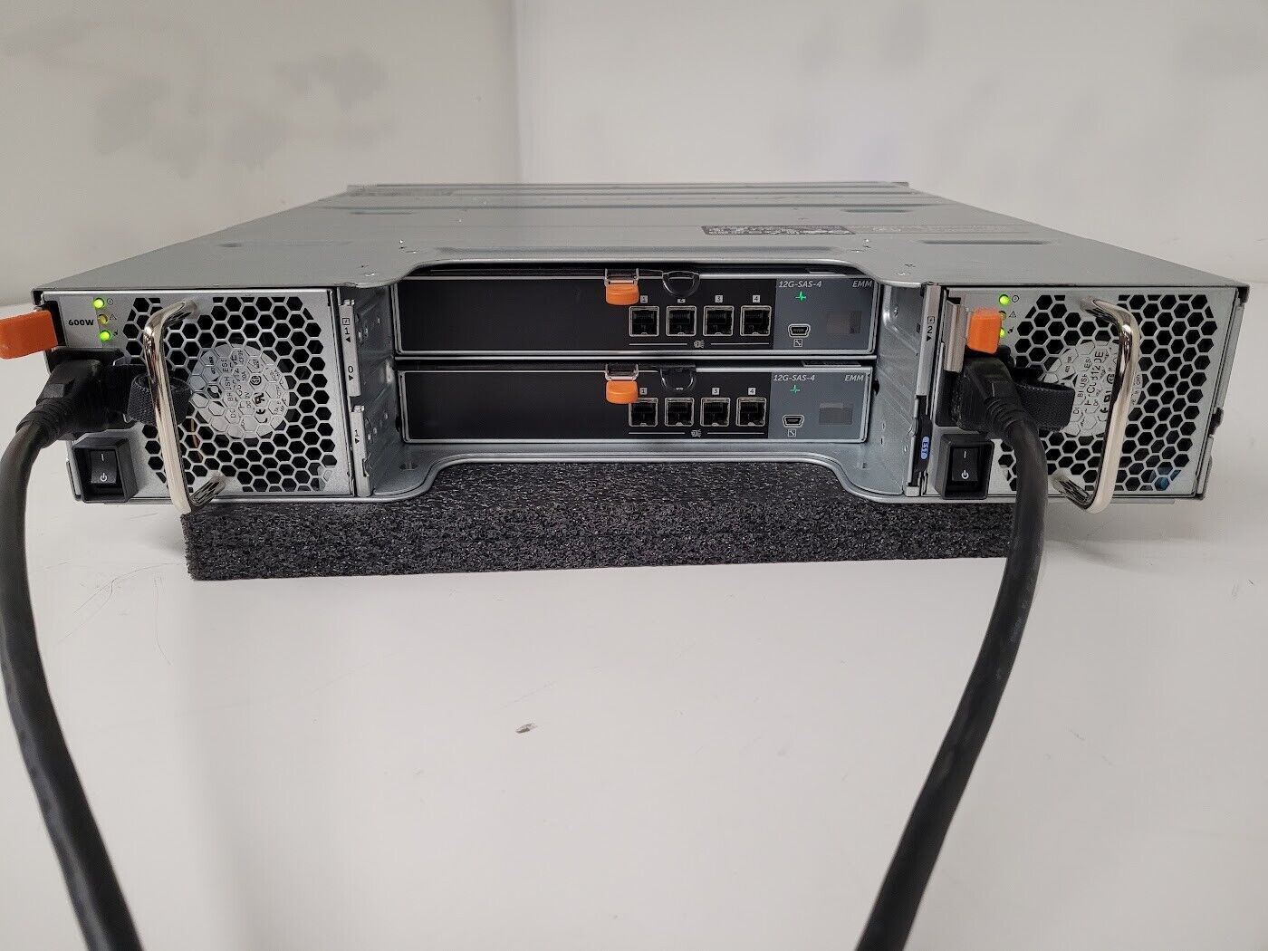 Dell MD1420 24x SAS SFF PowertVault Storage Array 2x Controllers 2x 600W PSUs