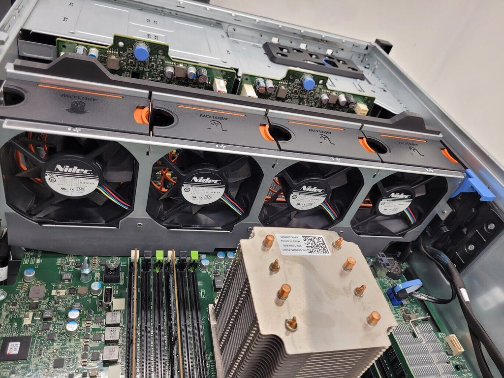 Dell PowerEdge T620 2x Xeon E5-2643 64GB Ram Boots 32 Bay SFF PERC H710P Control