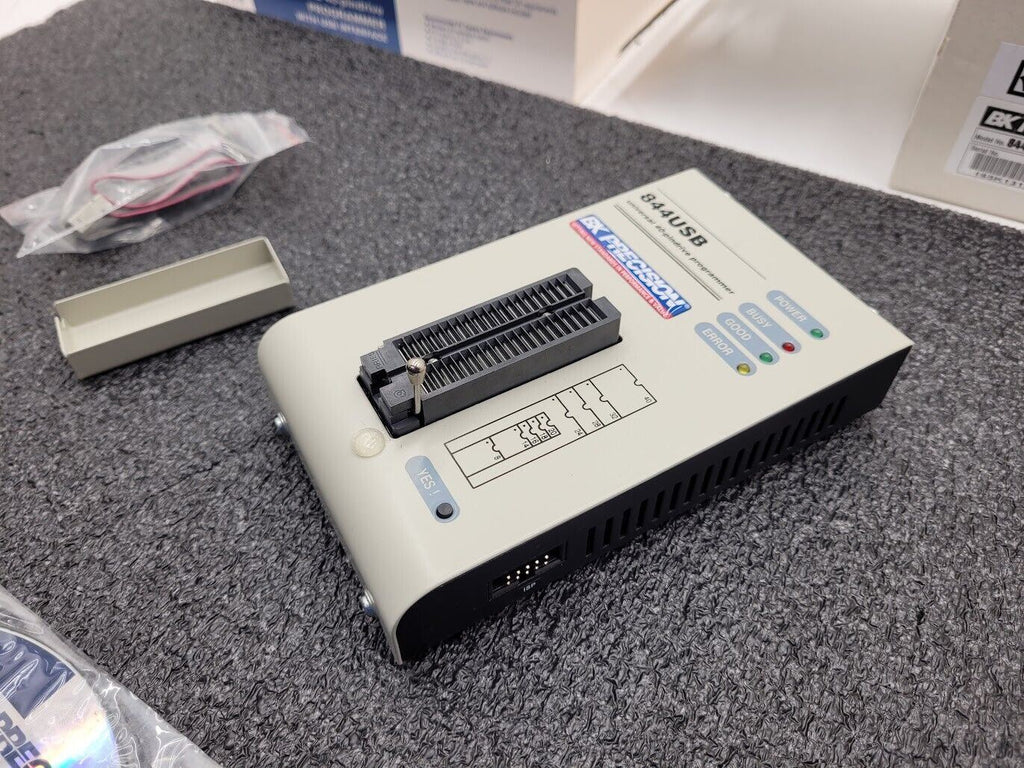 B&K PRECISION 844USB / 844USB Programmer Universal 40-pindrive w/ accessories