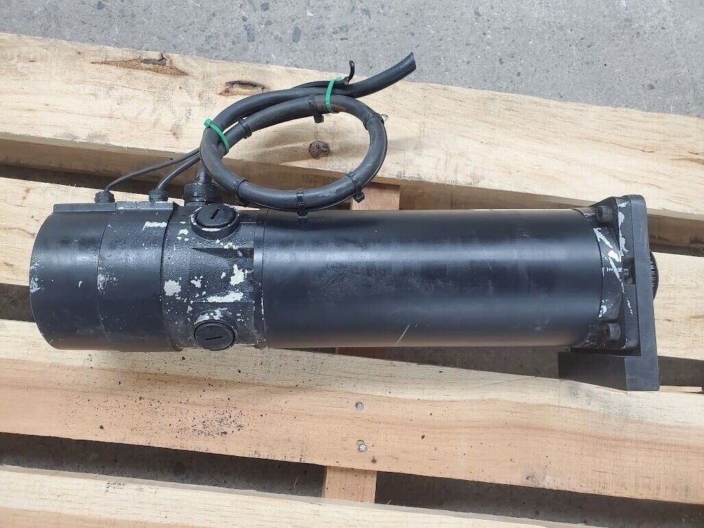 Parvex RX630ER1300 Brushed DC Servo Motor 134V 16A Working Pull 2400RPM