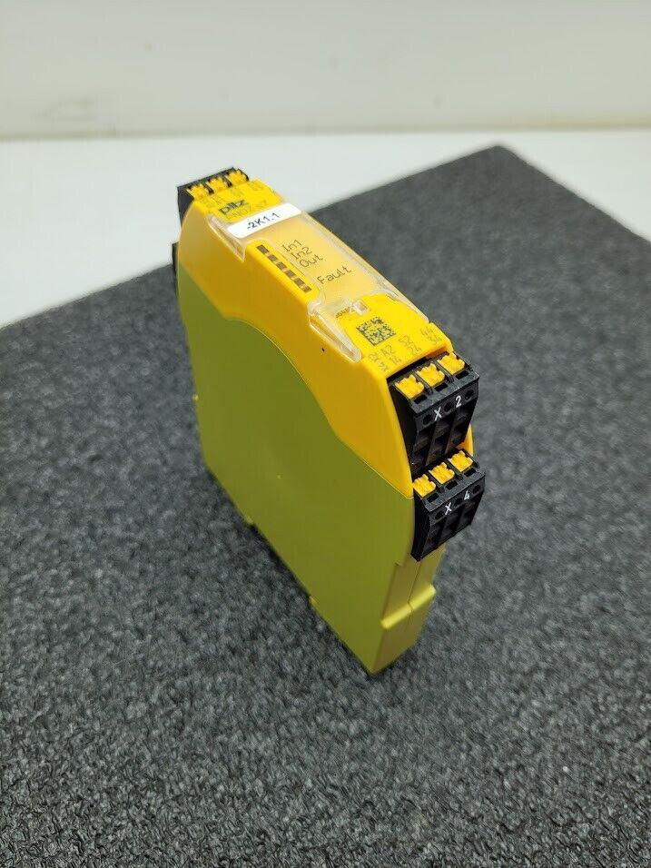 PILZ PNOZ 750107 S7 24VDC Safety Relay 4N/O 1N/C