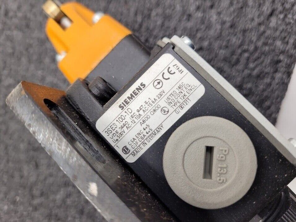 Lot of 6 Siemens Roller Rolling Contact Switch 3SE3 100-1E, 3SE3 100-1D