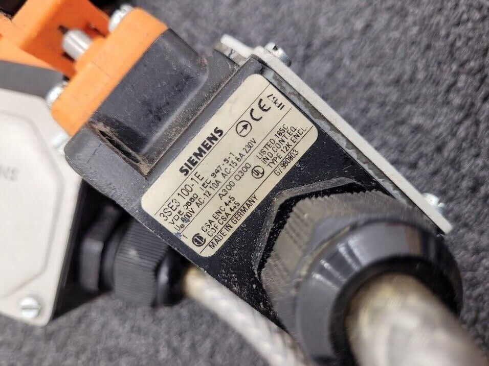 Lot of 6 Siemens Roller Rolling Contact Switch 3SE3 100-1E, 3SE3 100-1D
