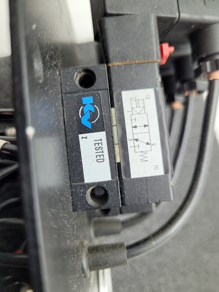 Kay Valve KVE 111 45 43 Pneumatic Valve Block w/ Regulators Gauges 24VDC Control