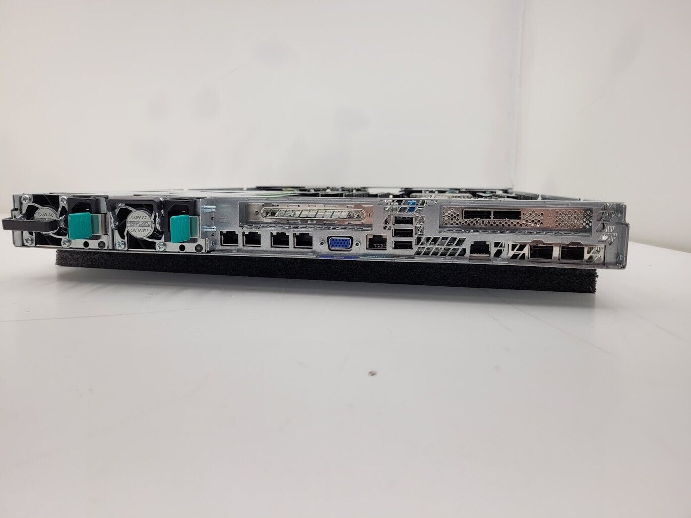 Intel S2600GZ 1U 8-Bay SFF Workstation Server 2X E5-2630v2 128Gb RAM HBA Tested