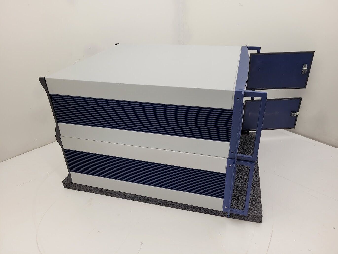 2x Polytec DMS Data Management System PC only No HDD No software Power On Tested