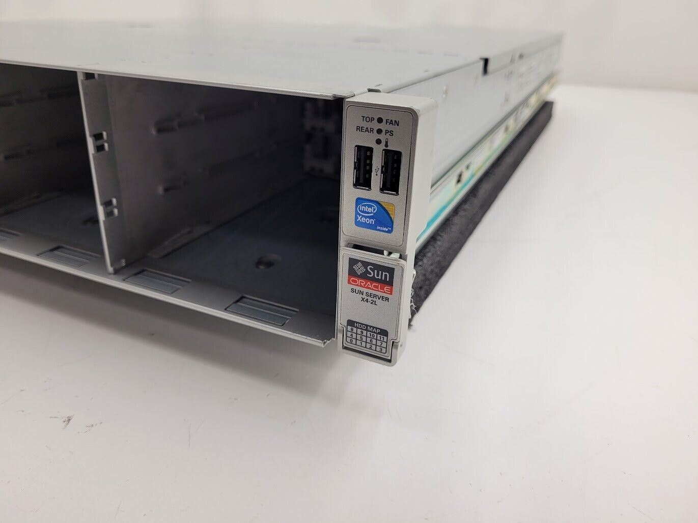 Oracle Sun Server X4-2L 2x Intel Xeon E5-2630v2 96GB RAM 2U 4x 7069200 800Gb
