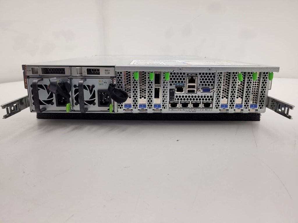 Oracle Sun Server X4-2L 2x Intel Xeon E5-2630v2 96GB RAM 2U 4x 7069200 800Gb