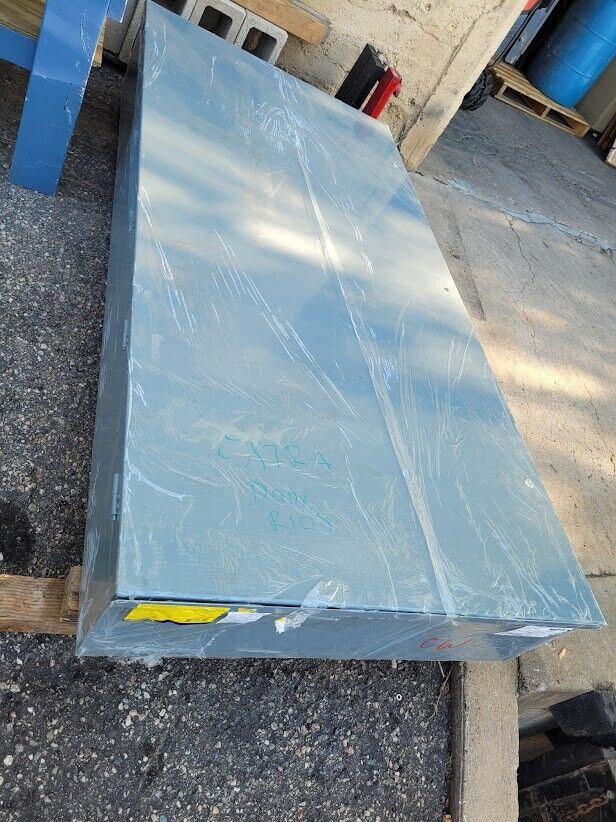 SQUARE D HL4IMA24C1 60amp Surgelogic Breaker Panel HC4286WP Cabinet +12 Breakers