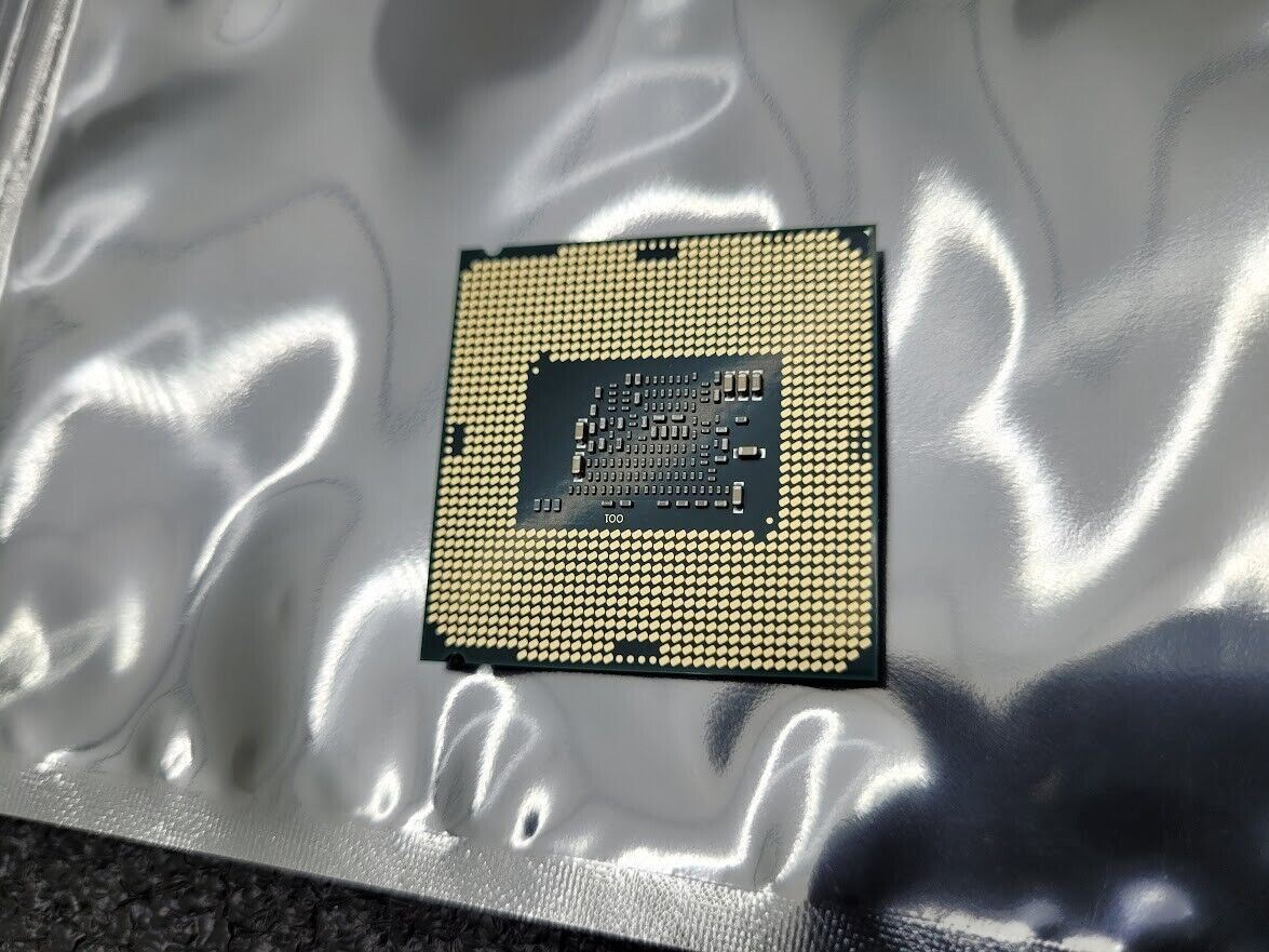 7th Gen Intel Core i3-7100 CPU 3.90 GHz 2-Core 3M Kaby Lake LGA-1151 SR35C