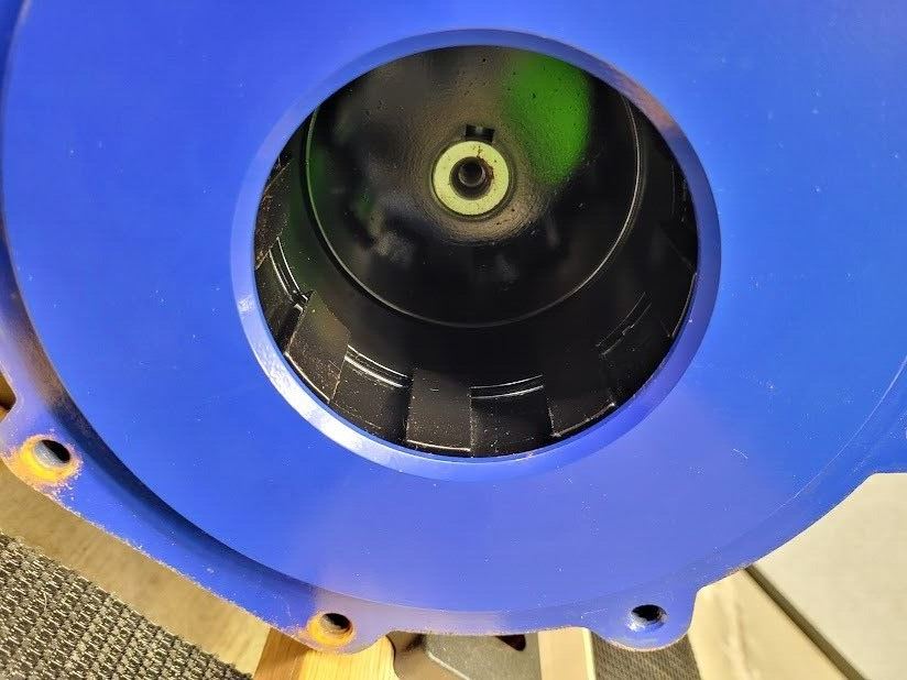 Iwaki MX-403RV5E GFRPP Magnet Drive Pump 2.2kW 230/400V 20-250l/m 23m Head 50Hz