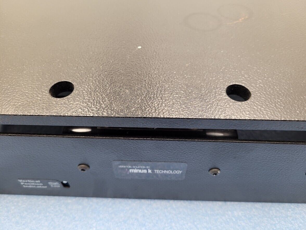 Minus K Biscuit 100BM-6 Tabletop Vibration Isolation Isolator Table 100lbs Cap