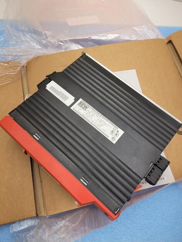 SEW Eurodrive MDX61B0008-5A3-4-OT MOVIDRIVE Servo Drive New Old Stock from 2016
