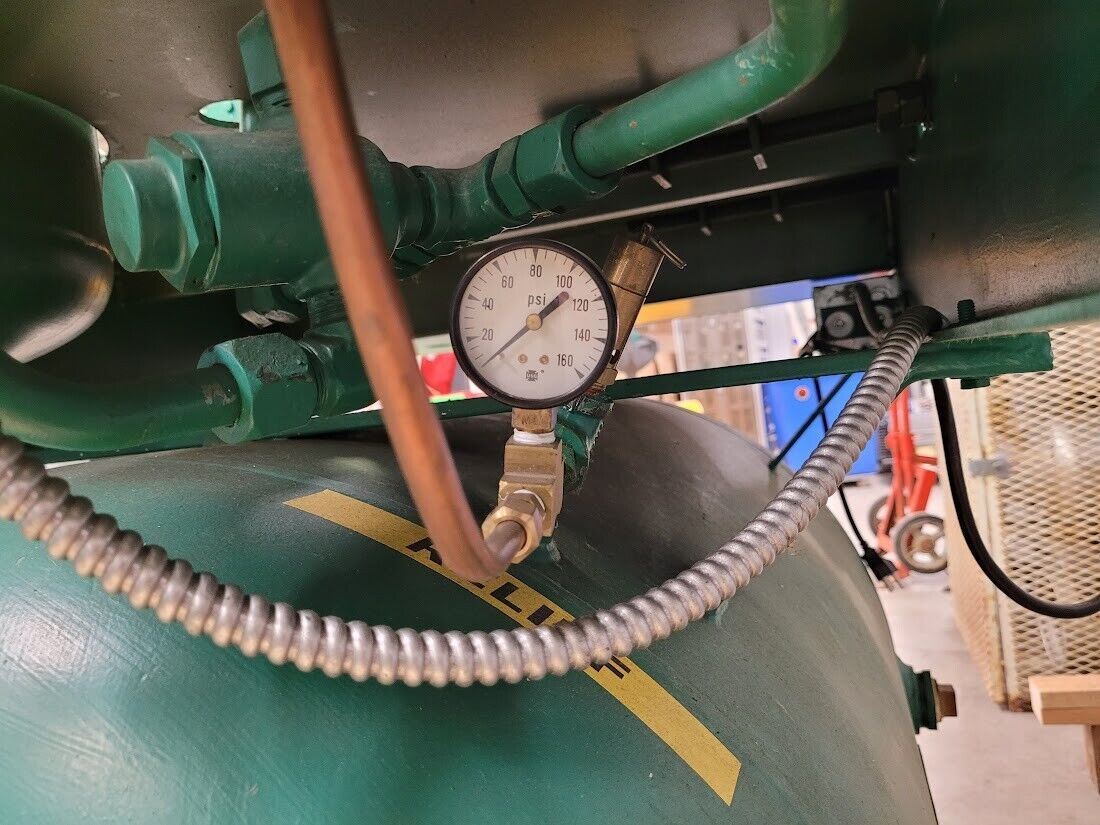 Rotary Screw Joy Twistair TA-025 30hp Air Compressor 230VAC 3PH 130 gallon tank