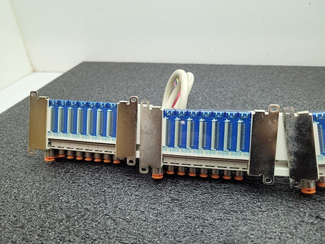 3 Valve Block Lot with 7x SMC V110T-D5NCZ-N3 Solenoid Valve 1/4" input 4mm out