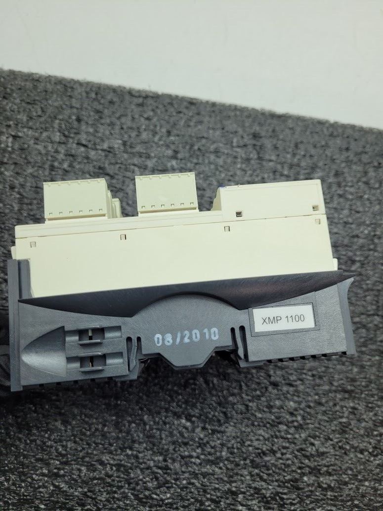 Schneider Telemecanique STBNIP2212 Ethernet MB NIM PLC Control Advantys Unit E