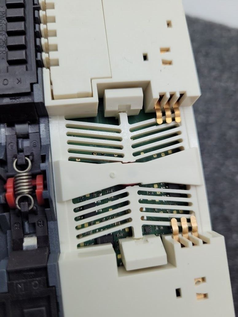 Schneider Telemecanique STBNIP2212 Ethernet MB NIM PLC Control Advantys Unit E