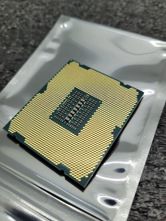 Intel Xeon E5-2648Lv2 10-Core 1.9GHz LGA2011 Server Processor CPU SR1A2