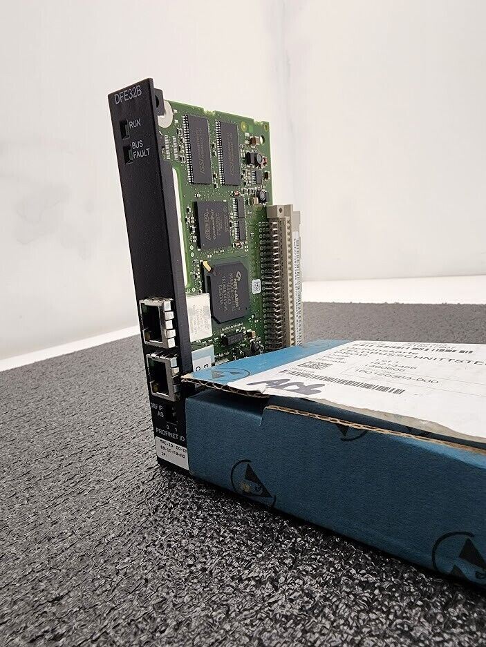 SEW EURODRIVE 18213456 Gateway Fieldbus PROFINET Interface DFE32B NEW