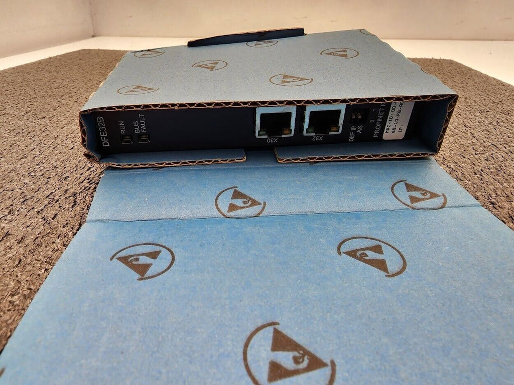 SEW EURODRIVE 18213456 Gateway Fieldbus PROFINET Interface DFE32B NEW