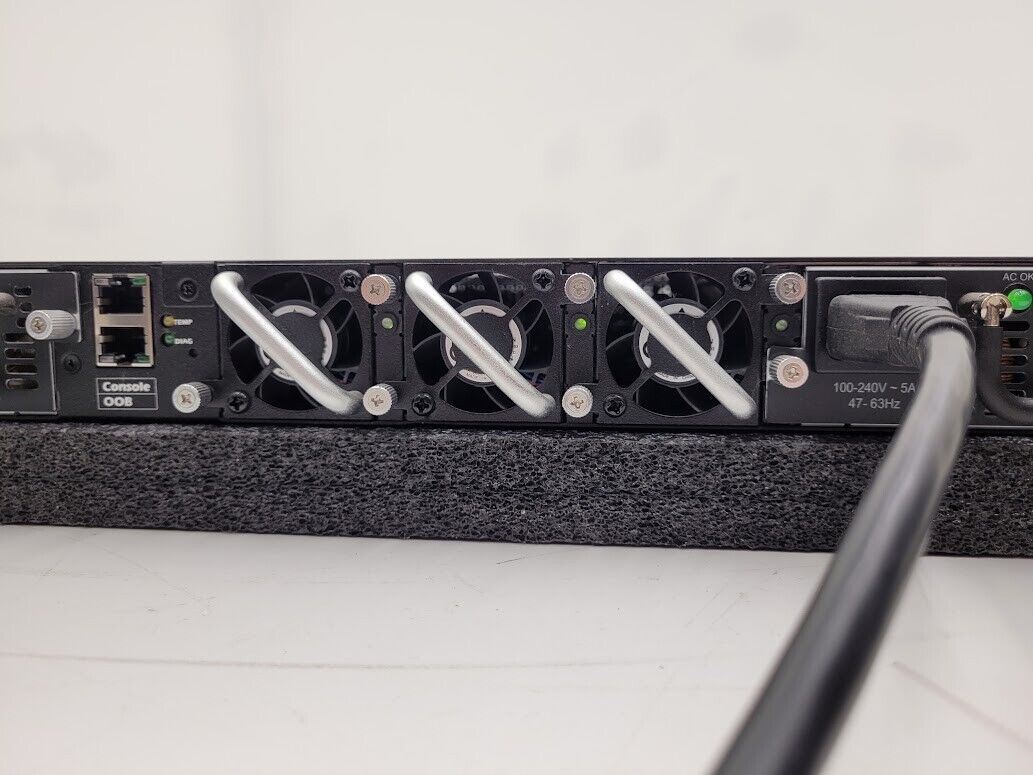 Dell PowerConnect 8024 0Y295K 10Gbps 24 Port 4 SFP Port Networking Switch