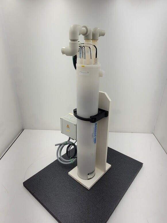 Heateflex LH1-1-12-W-A08 400V 17A 3Ph Ultra Pure Fluid Heater 6.8kW PVDF/PFA