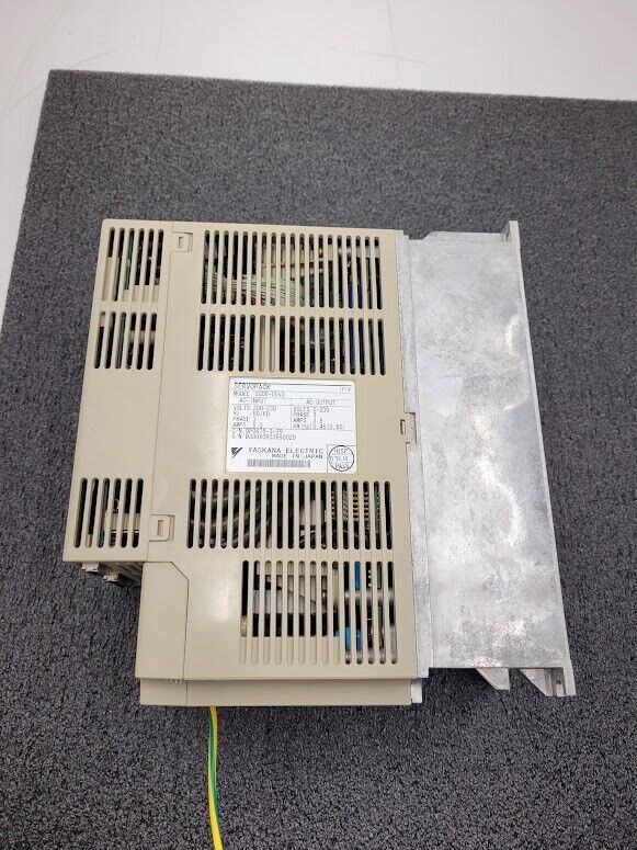 Yaskawa ServoPack Servo Motor Drive SGDB-05VD 1/2HP SCM Tech 80