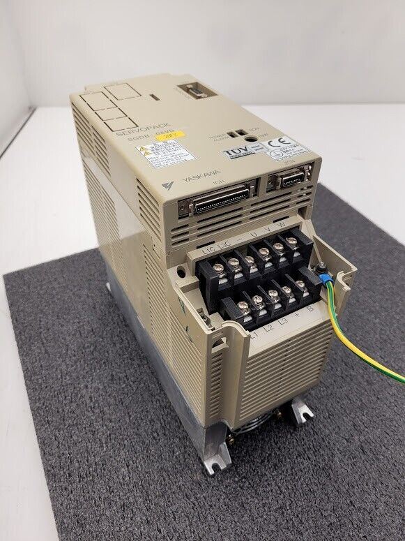 Yaskawa ServoPack Servo Motor Drive SGDB-05VD 1/2HP SCM Tech 80