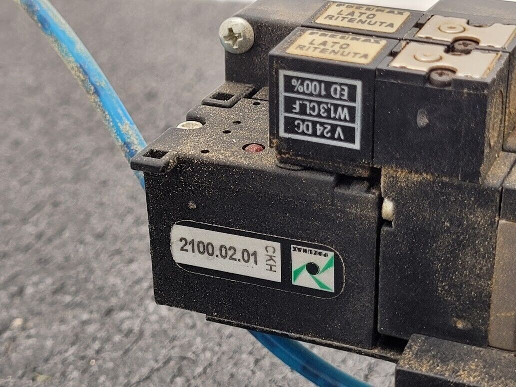Pneumax Pneumatic Solenoid Manifold 2100.37.10 24VDC 145 PSI OMRB213/1 Valves