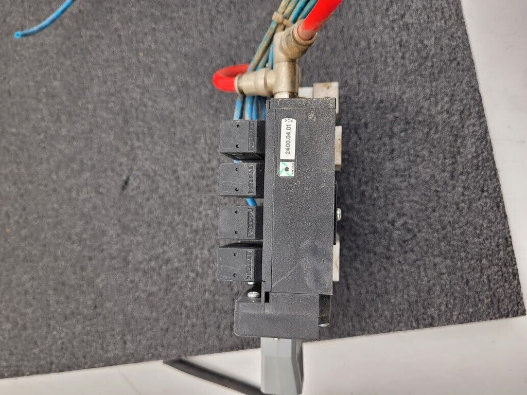 Pneumax Pneumatic Solenoid Manifold 2100.37.10 24VDC 145 PSI OMRB213/1 Valves