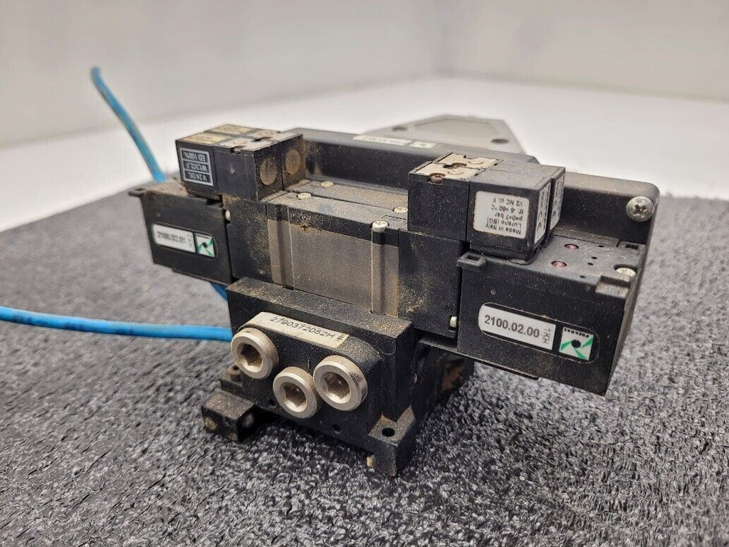 Pneumax Pneumatic Solenoid Manifold 2100.37.10 24VDC 145 PSI OMRB213/1 Valves