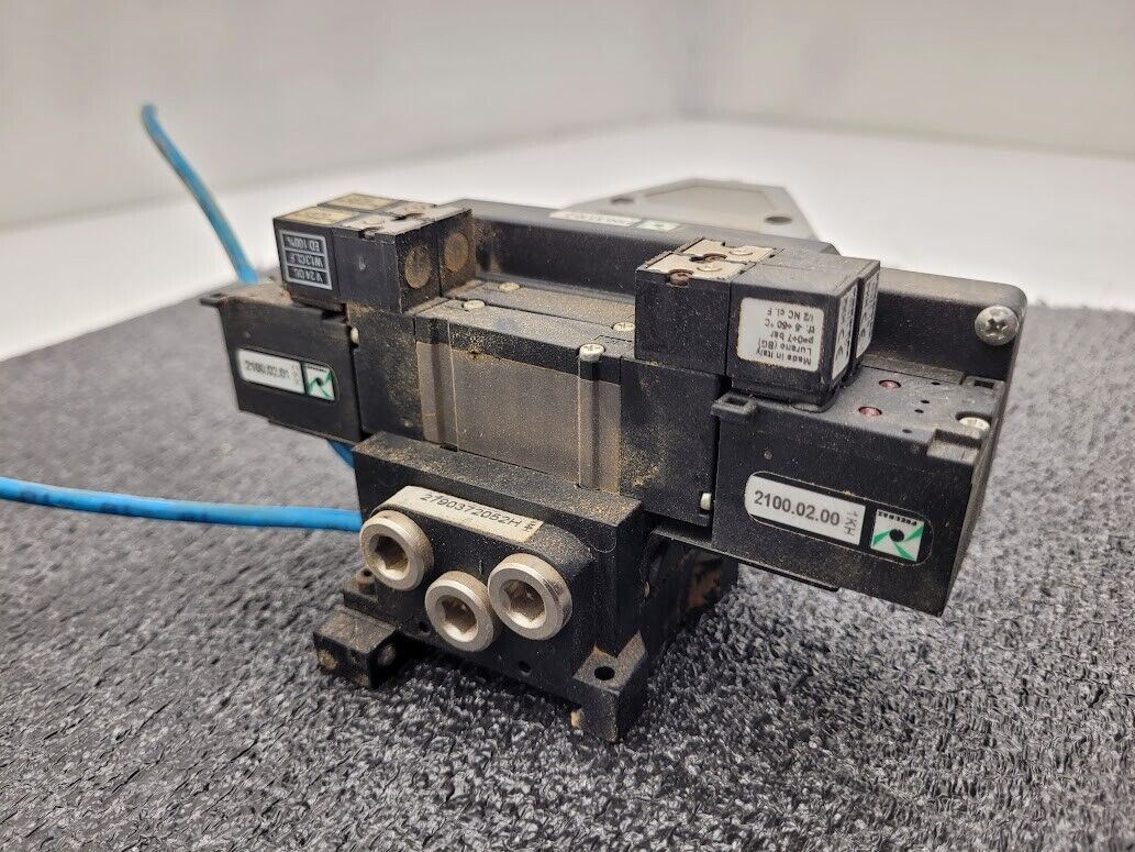 Pneumax Pneumatic Solenoid Manifold 2100.37.10 24VDC 145 PSI OMRB213/1 Valves