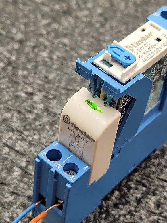 Finder 97.02 Relay Socket 8A 250V 24VDC Relay 46.52.9.024.0040 Tested Working