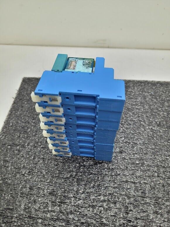 Lot of 8 Finder 95.05 Socket 8A 250V 24VDC 40.52S Relay 9902.9024.99 Indicator