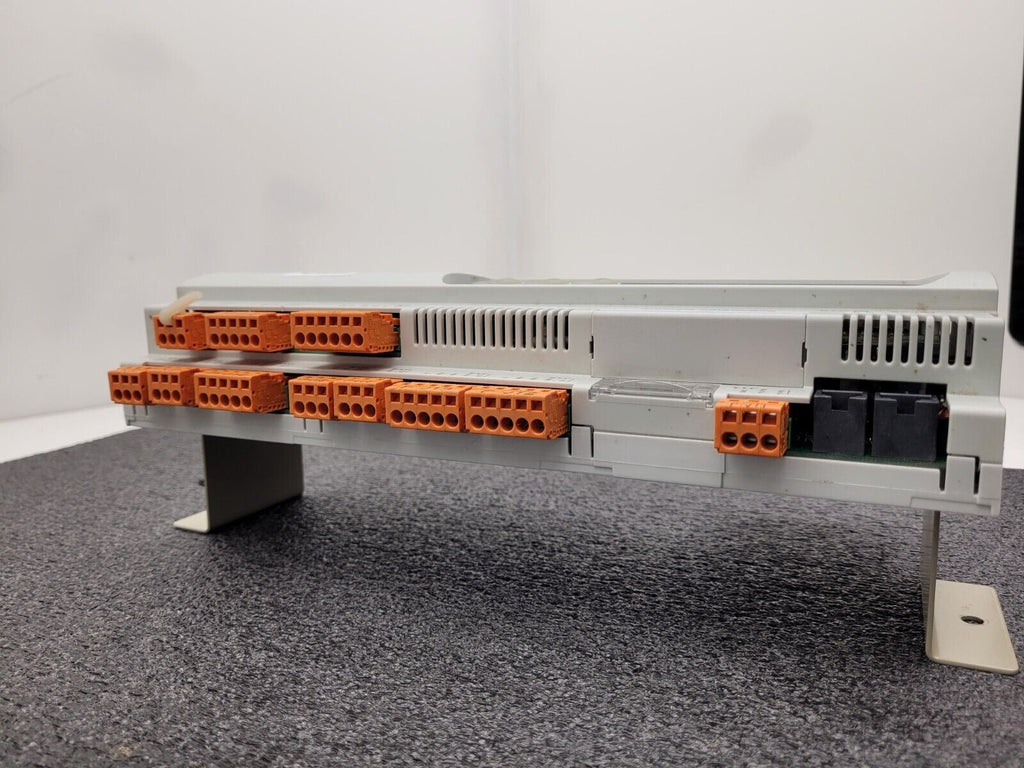 McQuay Air Conditioning Chiller Controller WCFU3UU04E PCO2MQ3BL0