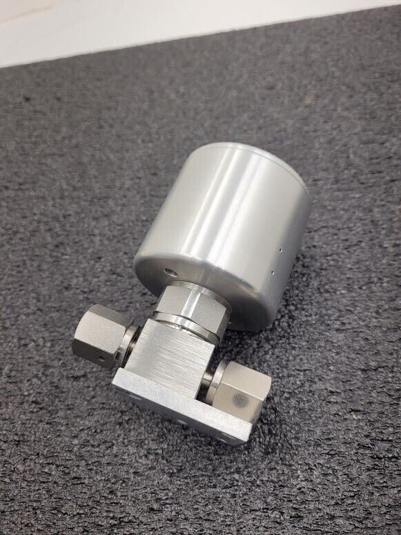 Swagelok 6LVV-DPHFR4-P-C High Pressure ON/OFF Diaphragm Valve 1/4" Female VCR