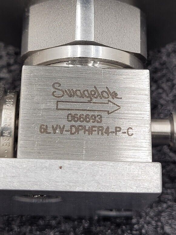 Swagelok 6LVV-DPHFR4-P-C High Pressure ON/OFF Diaphragm Valve 1/4" Female VCR