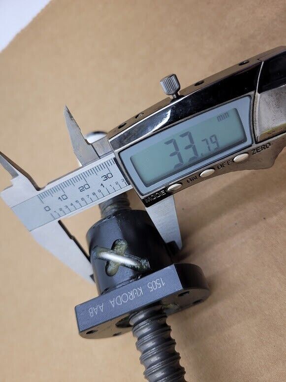 1505 Kuroda ABB Recirculating Ball Screw 12" OAL 6" Travel 5mm lead 8mm Shaft