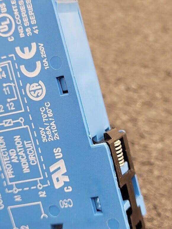 Finder 93.02.7.024 Socket Type Relay 41.52.9.024.0010 8A 250V 24VDC Coil DIN