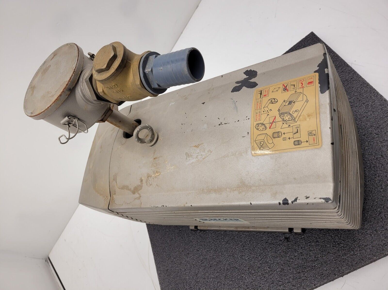 Becker Vacuum Pump 1.5kW 3PH Tested Working w/ prefilter