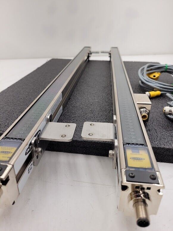 Banner EZ-Screen SLSR14-750NQ8 SLSE14-750NQ8 ESD Series 750mm Area 24VDC Lot A