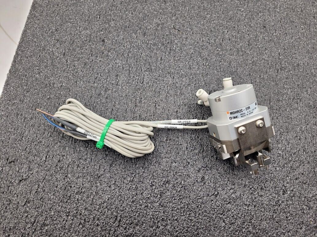SMC MDHR2C-20R Gripper Rotary Actuated MHR Grippers w/ D-M9N Sensors