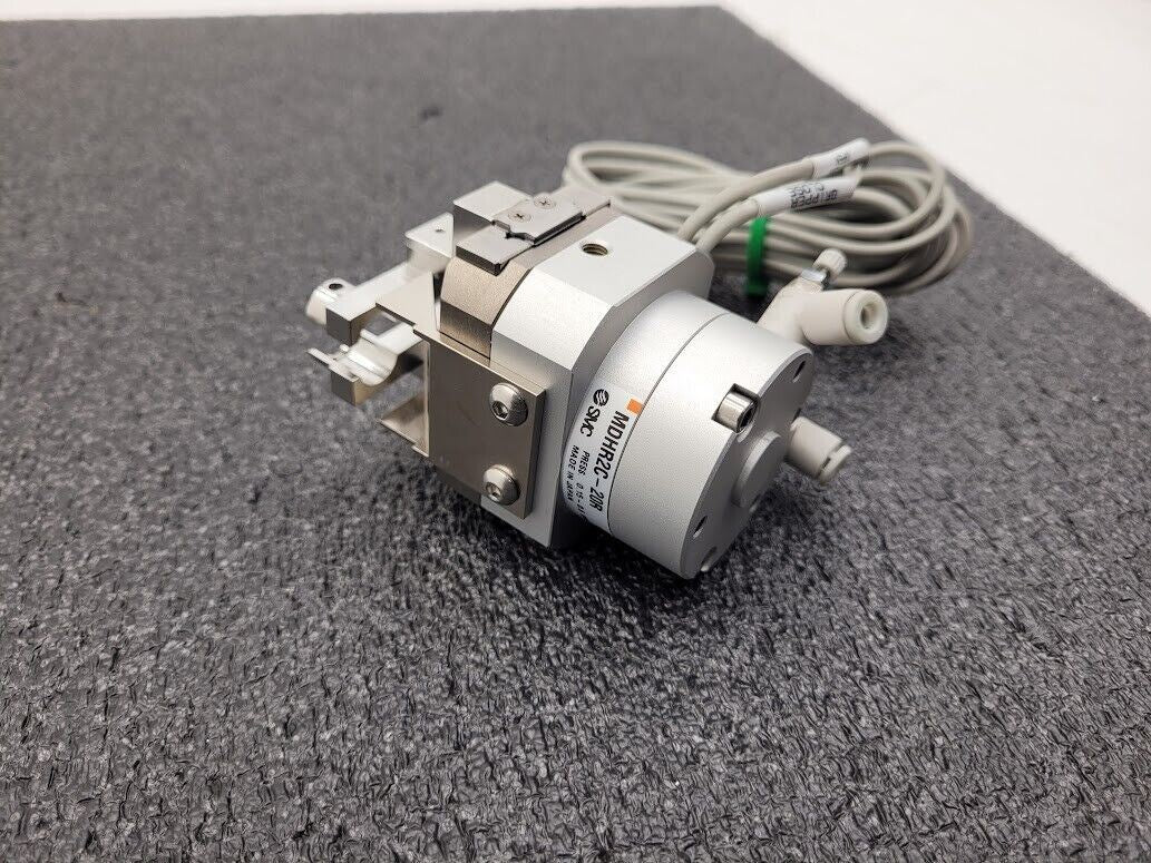 SMC MDHR2C-20R Gripper Rotary Actuated MHR Grippers w/ D-M9N Sensors