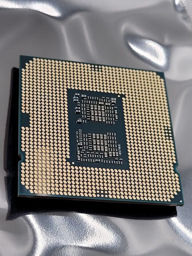 Intel Core i7-10700K 8 Core LGA 1200 i7 10700 K CPU Processor Working Pull