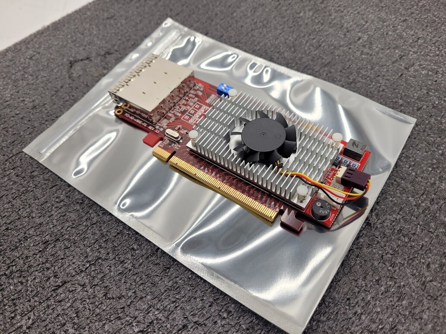 Serial Cables PCI-AD-x16HE-PS PCIe x16 Gen3 Switch-based Host Adapter NVMe HBA